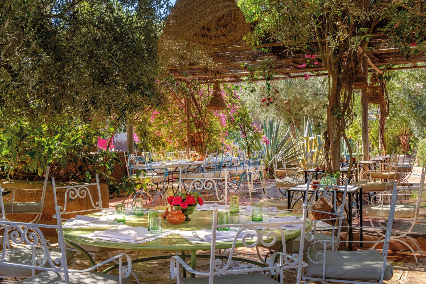 Restaurants, image 2