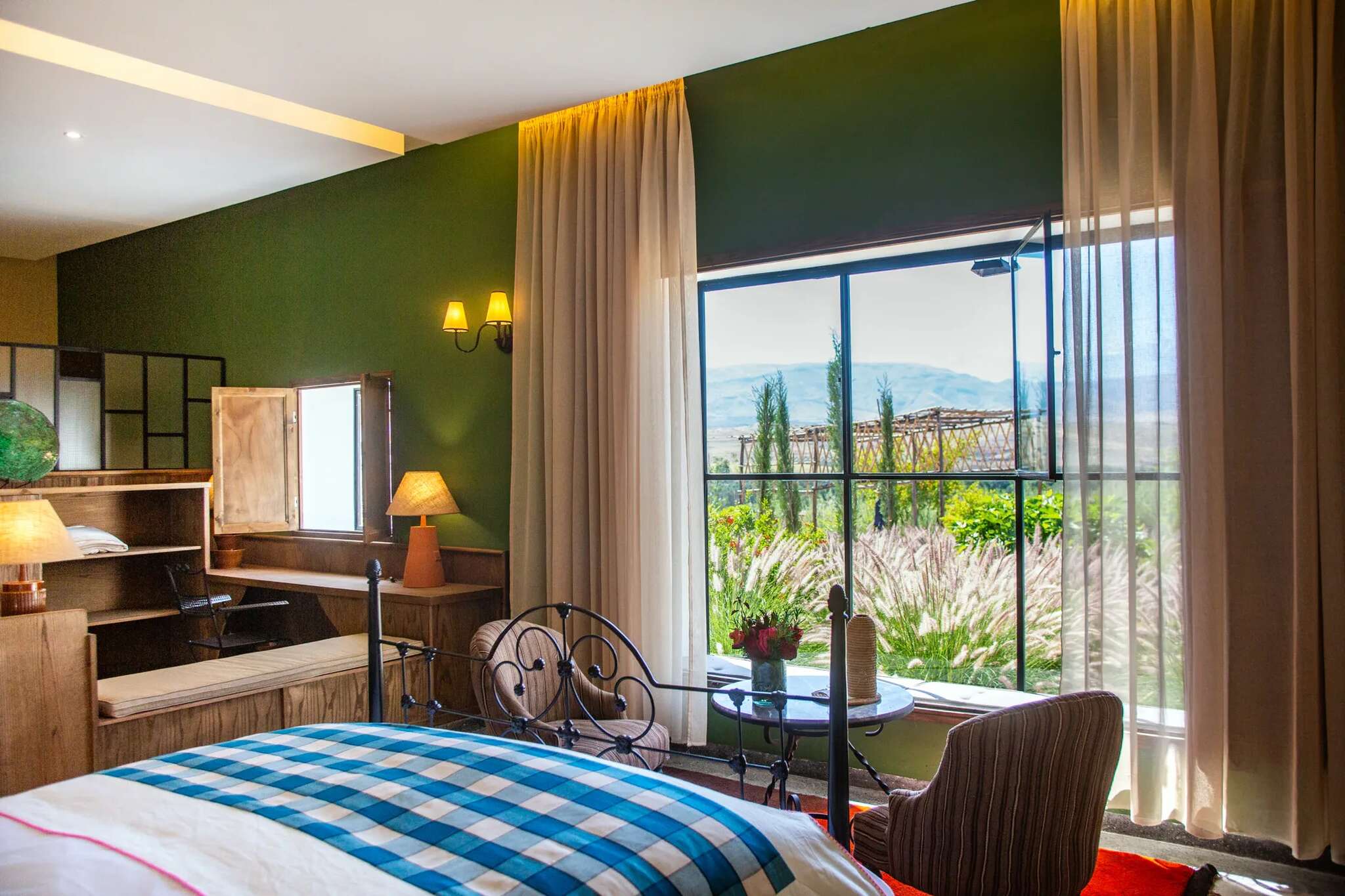 Hotel, image 2