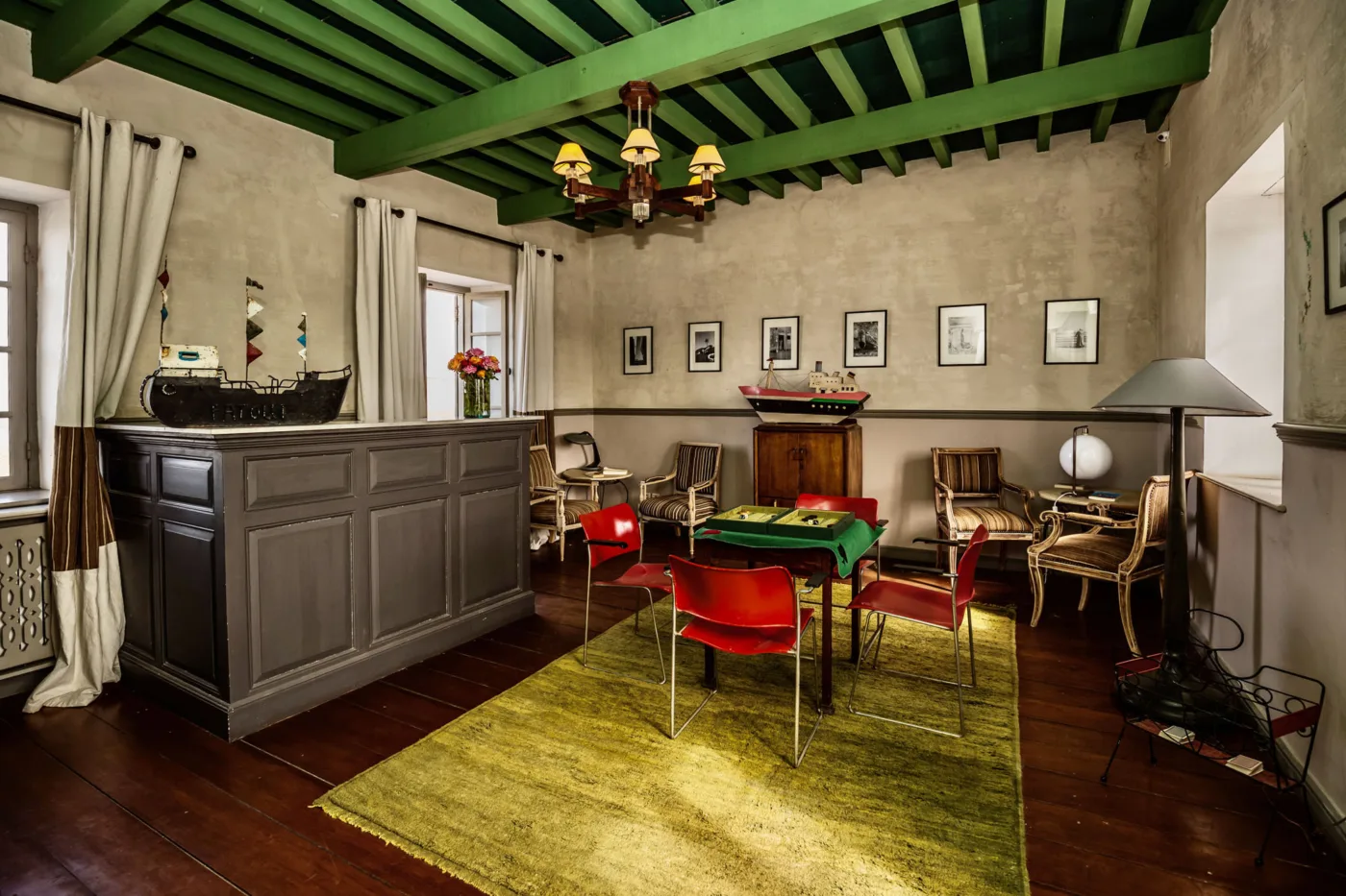 Restaurant & Bar, image 5
